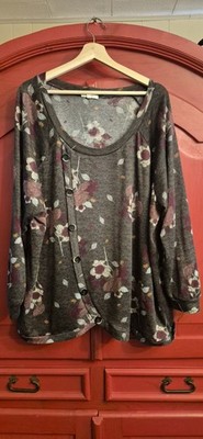 Maurices Size 3X Floral Button Side Top Fall Winter Gray Pink Shirt Tunic EUC