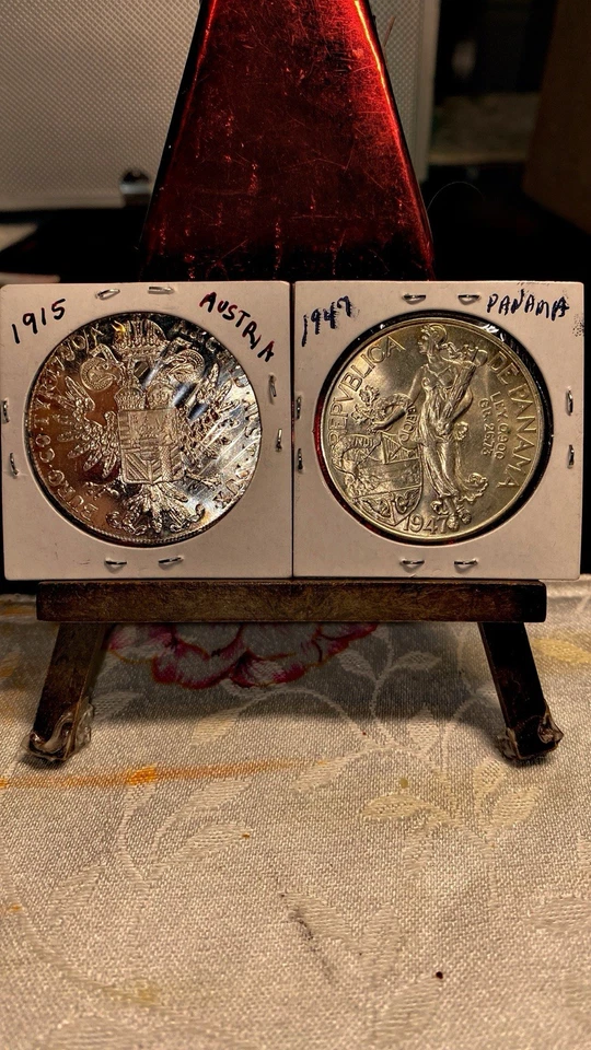 1947 Panama and 1915 Restrike Theresa Austria Silver Coins Lot E9 - Image 2 of 2