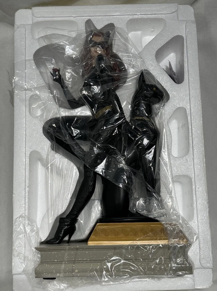 Catwoman Tweeter Head Batman Serie de TV Clásica Edición Limitada Rubí Maqueta Foto 2 de 4