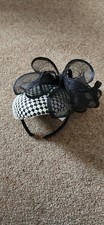 BNWT J BEES Navy & White Pillbox fascinator.  races, ladies day, wedding.