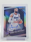 JONAS VALANCIUNAS 2024-25 PANINI PRIZM BLACK AUTO #142 KINGS Q5167