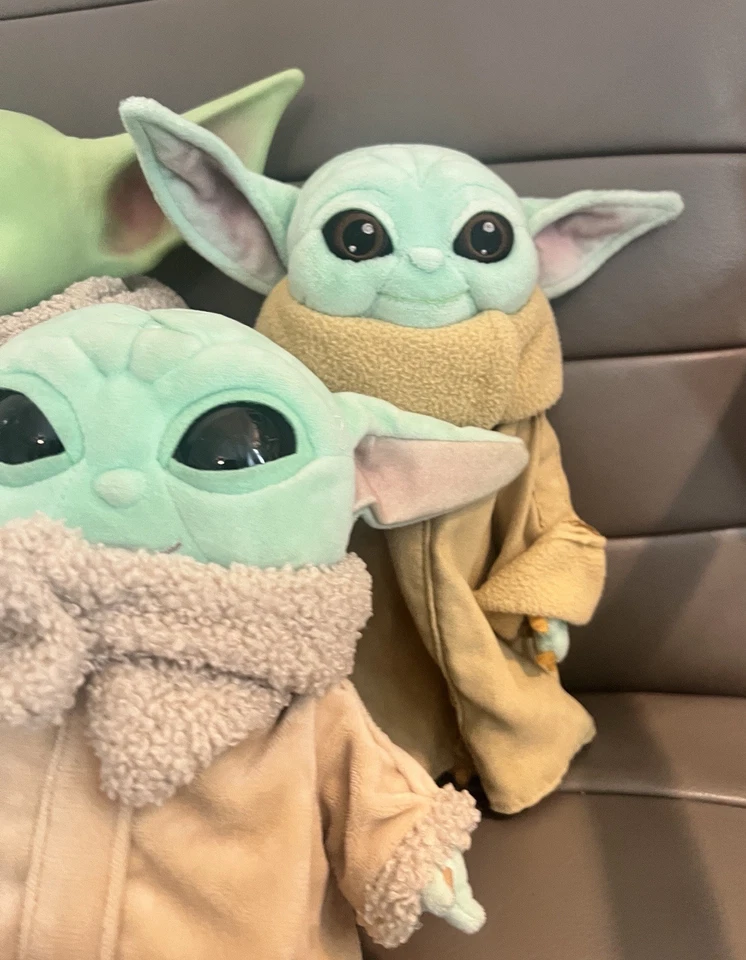 Lote de juguetes de peluche Mattel Star Wars The Mandalorian Grogu Foto 4 de 4