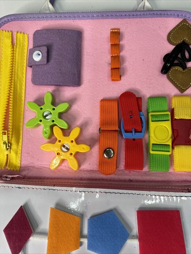 Busy Board Giocattolo Montessori per Bambini - Tavola Sensoriale in Sviluppo per Vestiti Basic - Foto 6 di 14