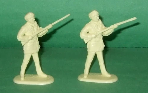 2 Mint Orig. Old 1950's Marx DAVY CROCKETT Figures to Alamo Playset