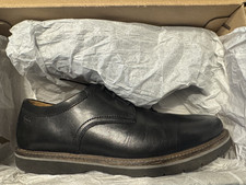 clarks collection bayhill plain black leather men's size 10 pre-owned