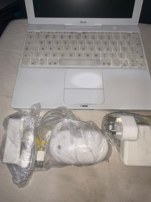 Vintage Apple iBook A1005 900Mhz 128MB - Maus A1152 Fernbedienung, USB, Adapter Konvolut