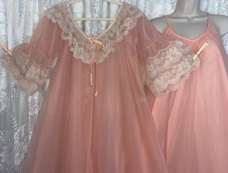 Vtg ML+Tall INTIME Peach Db Sheer Chiffon PRINCESS Peignoir Robe Nightgown SET - Image 3 of 4