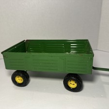 Vintage ERTL John Deere Trailer Farm Wagon Diecast 2596 Pressed Metal USA