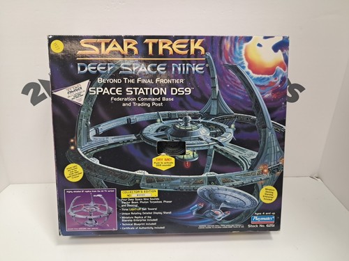 Star Trek - Deep Space Nine - Space Station DS9 - Playmates - 1994 - New/Opened