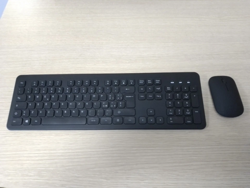 ELEGANTE KIT MOUSE E TASTIERA WIRELESS BLACK - Immagine 2 di 3