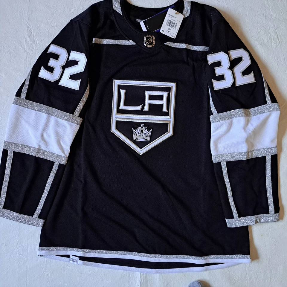 Camiseta mediana para hombre Jonathan Quick Los Angeles Kings negra Adidas 50 Foto 2 de 4
