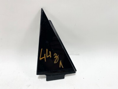 15-18 AUDI Q3 8U REAR LEFT DRIVER SIDE DOOR PILLAR CORNER TRIM MOLDING PANEL OEM