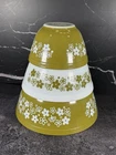Set 3 PYREX Spring Blossom Crazy Daisy Green Nesting Mixing Bowls #s 401-402-403