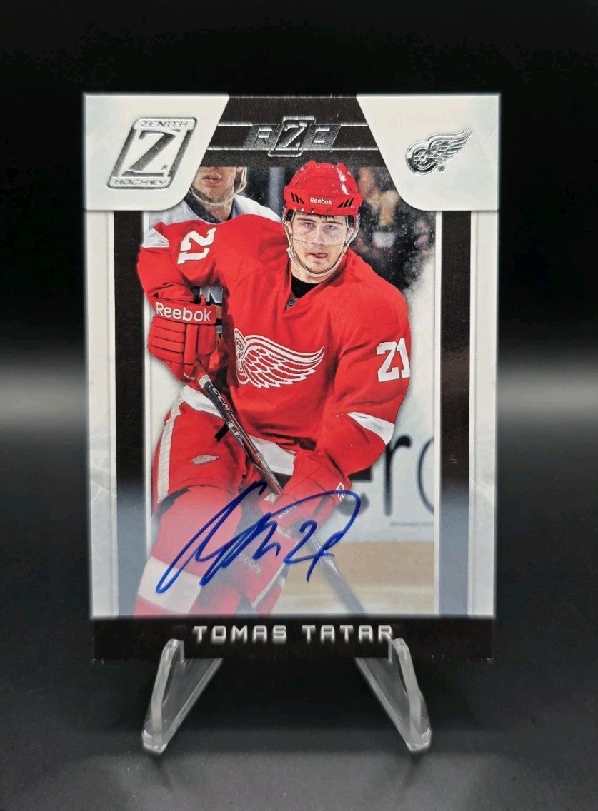 2010-11 Zenith 815/999 Tomas Tatar #195 Auto Rookie RC
