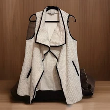 Davi & Dani Women Faux Fur Vest Polyester,Spandex Faux Suede Vest sz S/M