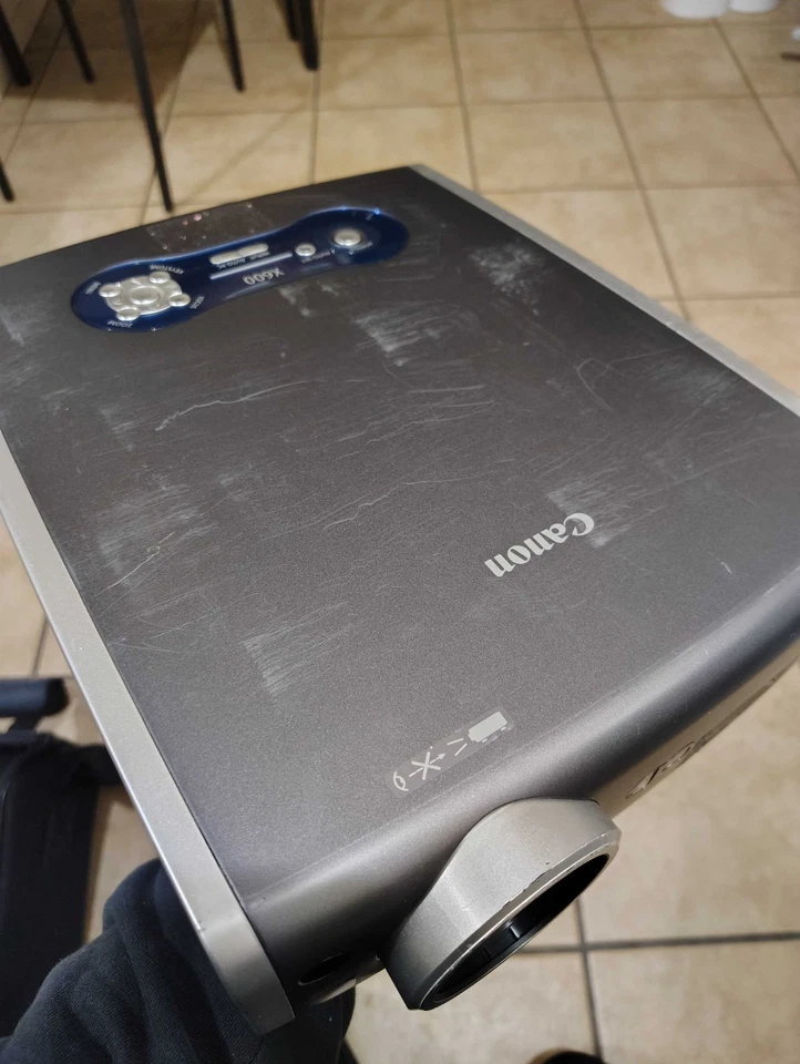 CANON X600 Projector 4000 Lumen - Image 2 of 4