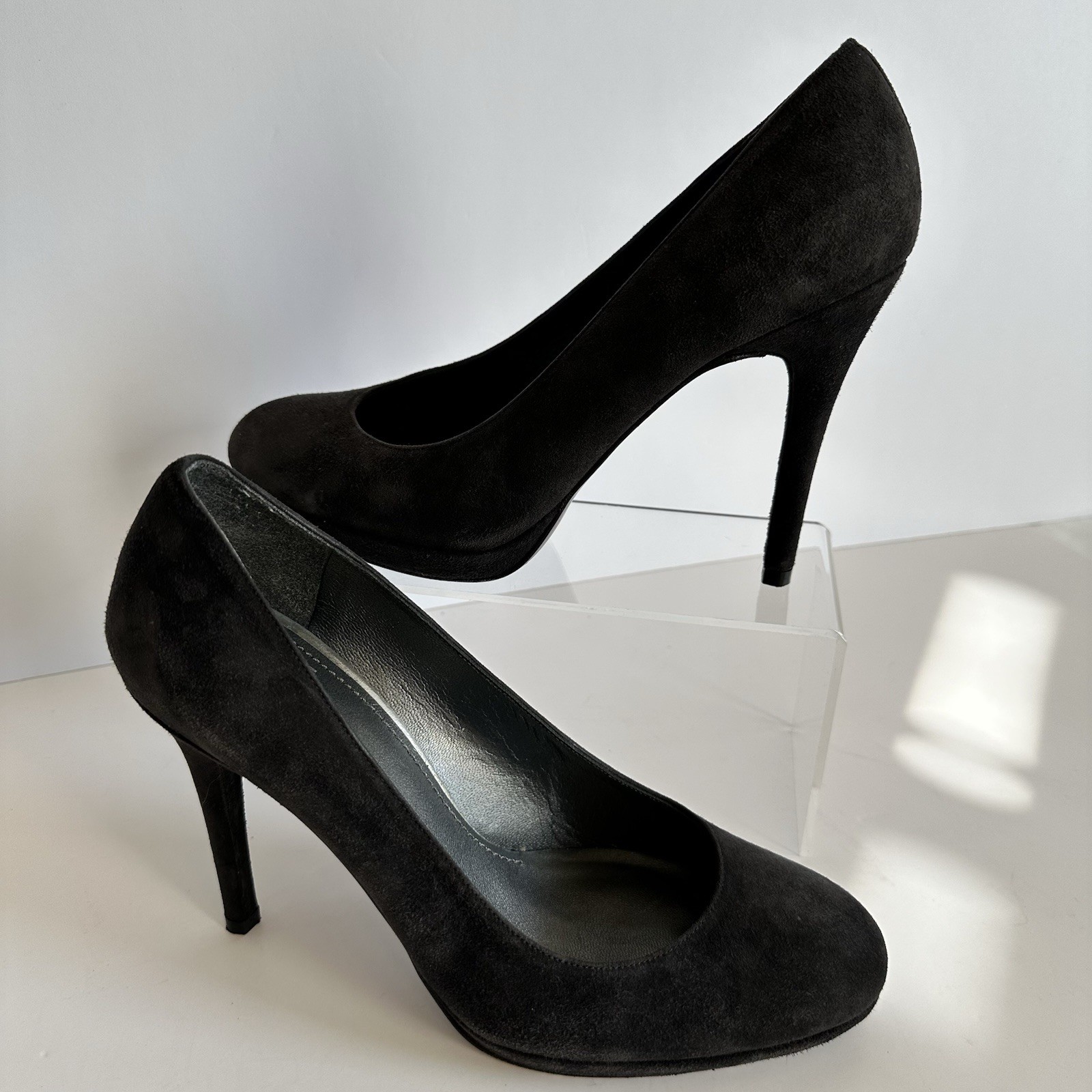 Stuart Weitzman Dark Gray Suede Platform Heels Si… - image 1