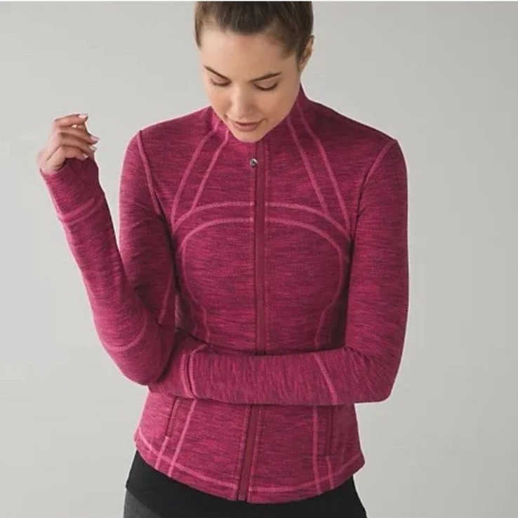 Lululemon Scuba Jacket In Diamond Jacquard Berry Rumble Jeweled Magenta Size 6