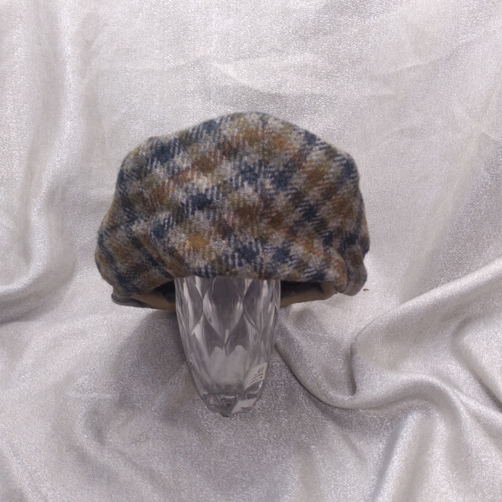 St. Christopher 100% Wool authentic  original vin… - image 3