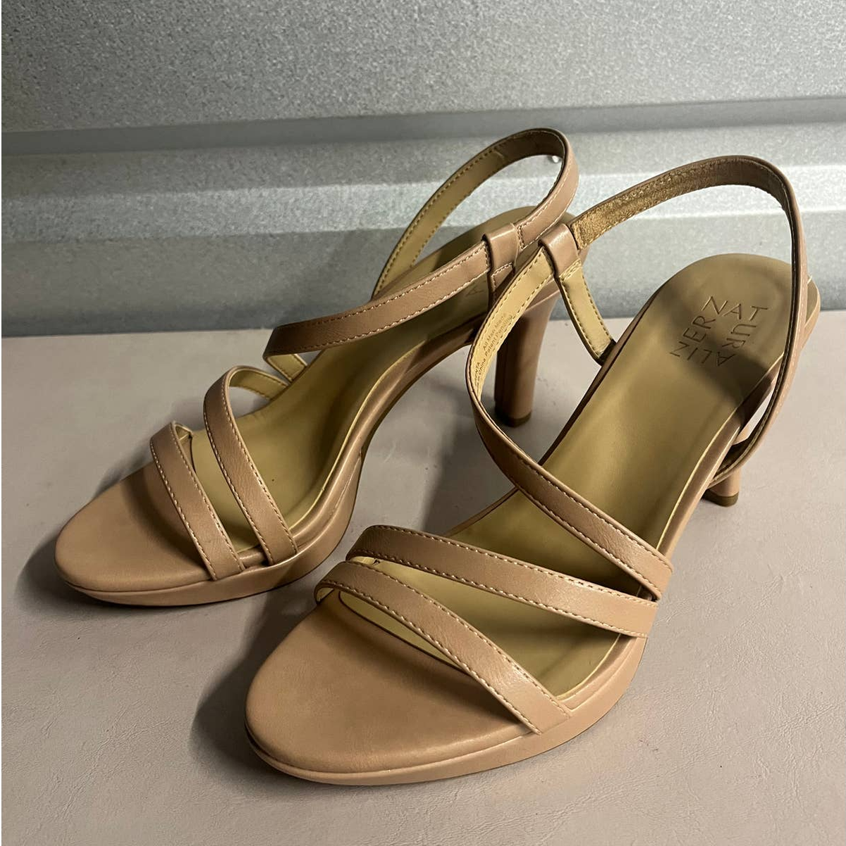 Brenta Naturalizer Strappy Heels Naturalizer Women's Creme