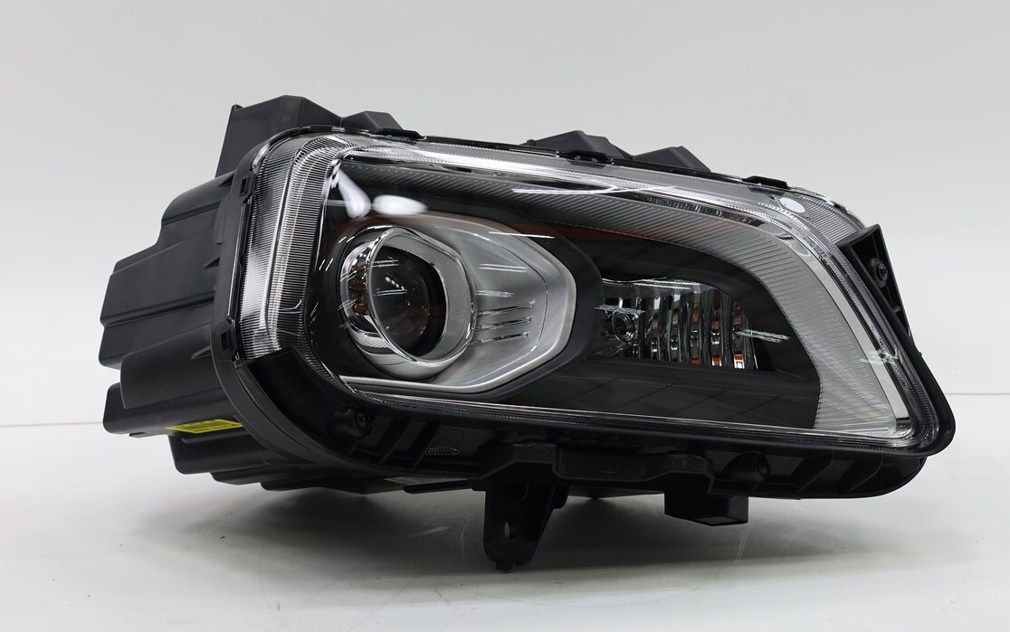 NEW OEM Passenger Side LED Headlight 92102J9120 for Hyundai Kona