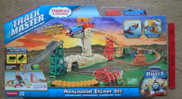 thomas and friends trackmaster avalanche escape set
