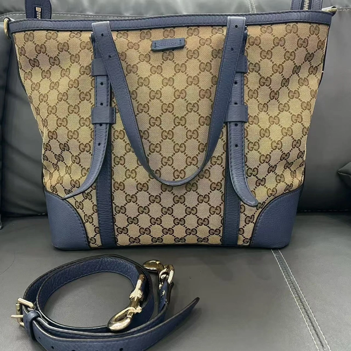 Gucci Canvas Exterior Crossbody Bags & Handbags for Women for sale