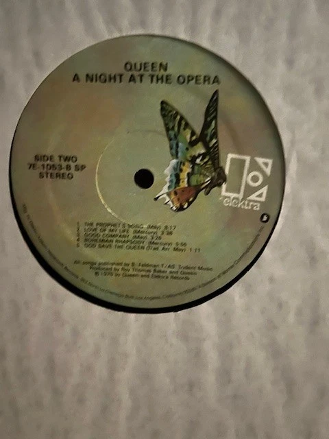 1975 QUEEN A NIGHT AT THE OPERA 1ST PRESS VINYL LP SHRINK w HYPE MINT GATEFOLD - Image 4 of 4