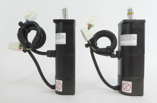 Yaskawa SGM-01U3B4CL Servomotor Wiederverkäufer Menge 5 Neu Überschuss - Bild 14 von 24