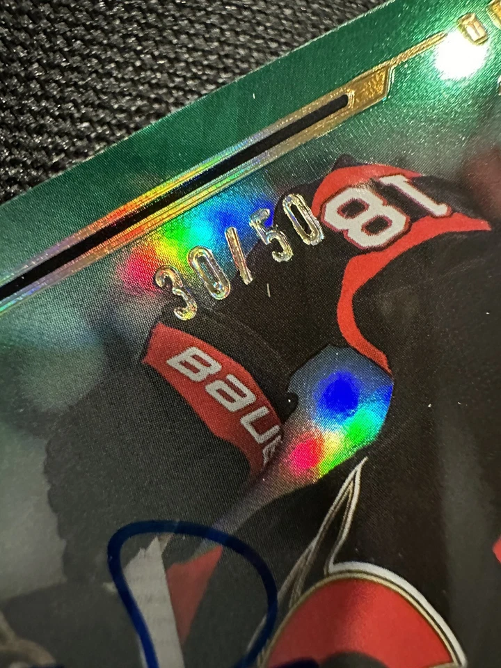 2021-22 Stature Hockey Tim Stutzle 36 Green Auto Photo Variation /50 - Image 2 of 3