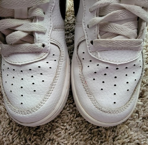 Nike Force 1 Kid's Sz.13.5C Lace Up Low Sneakers White Black CZ1685-100 - Picture 4 of 9