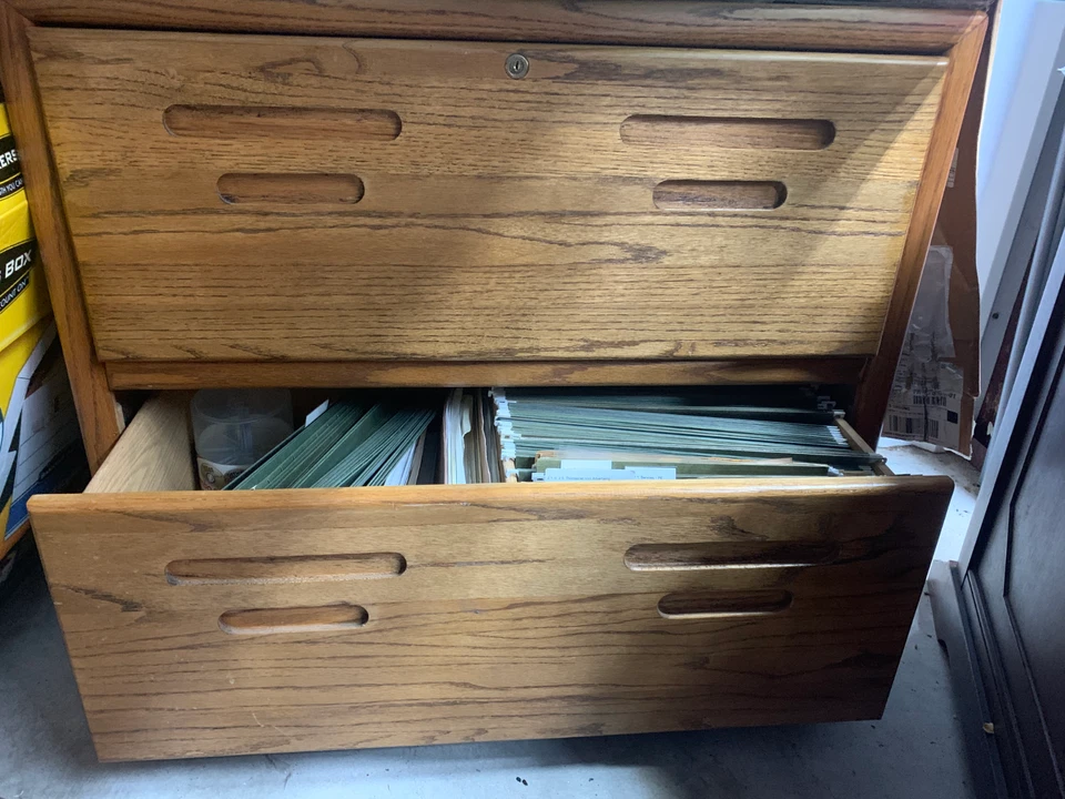 NEED TO SELL-Solid Oak office computer desk, drawers, matching credenza - Image 3 of 3