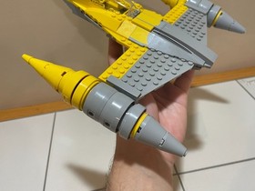 LEGO Star Wars Naboo Starfighter 7877 Incomplete Build w/ 2 Minifigures READ