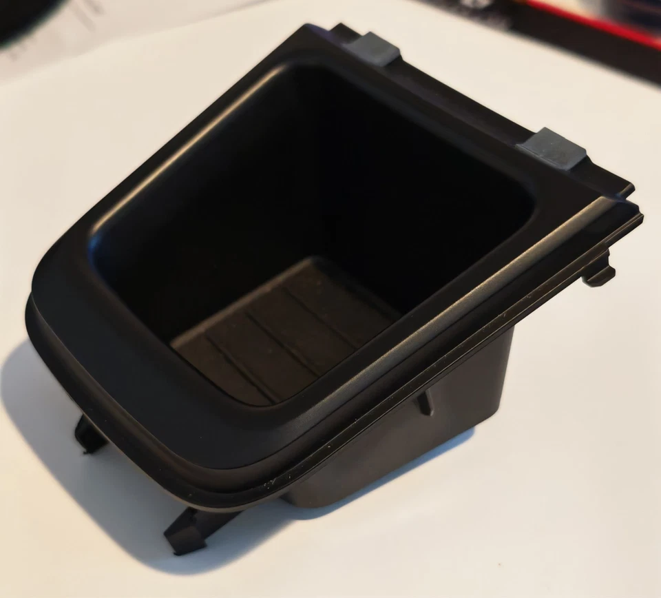 Bandeja de almacenamiento para monedas Porsche Boxster 718 + consola central OEM original Foto 3 de 4