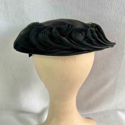 Vintage 1950s Marie Buffehr Black Brimless Structured Hat  display picture 2