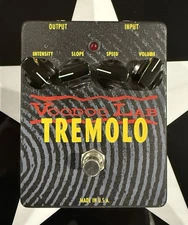Voodoo Lab Tremolo Guitar Effects Pedal