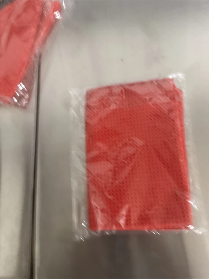 Toalla de mano de pesca Berkley nueva en paquete Foto 2 de 2