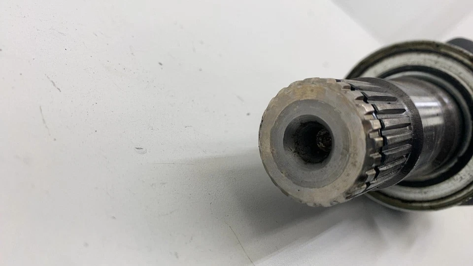 ⭕ 2023 2024 Toyota Prius Front Passenger Side CV Axle Shaft Halfshaft Right FWD Foto 2 de 4