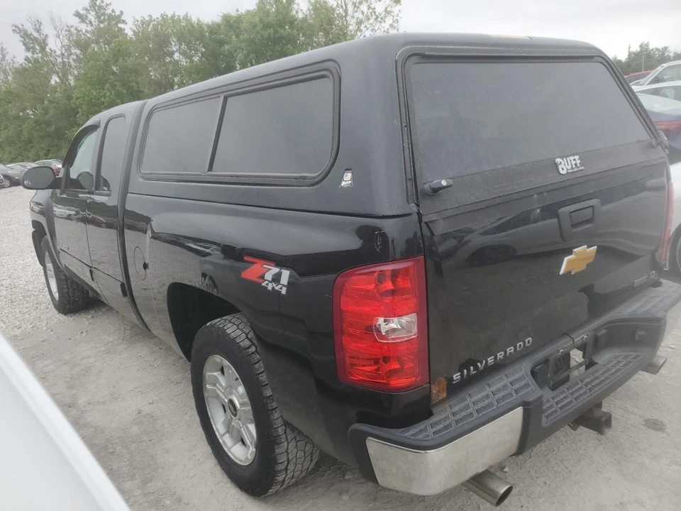 Used Windshield Wiper Motor fits: 2010 Chevrolet Silverado 1500 pickup  Grade A - Image 2 of 4