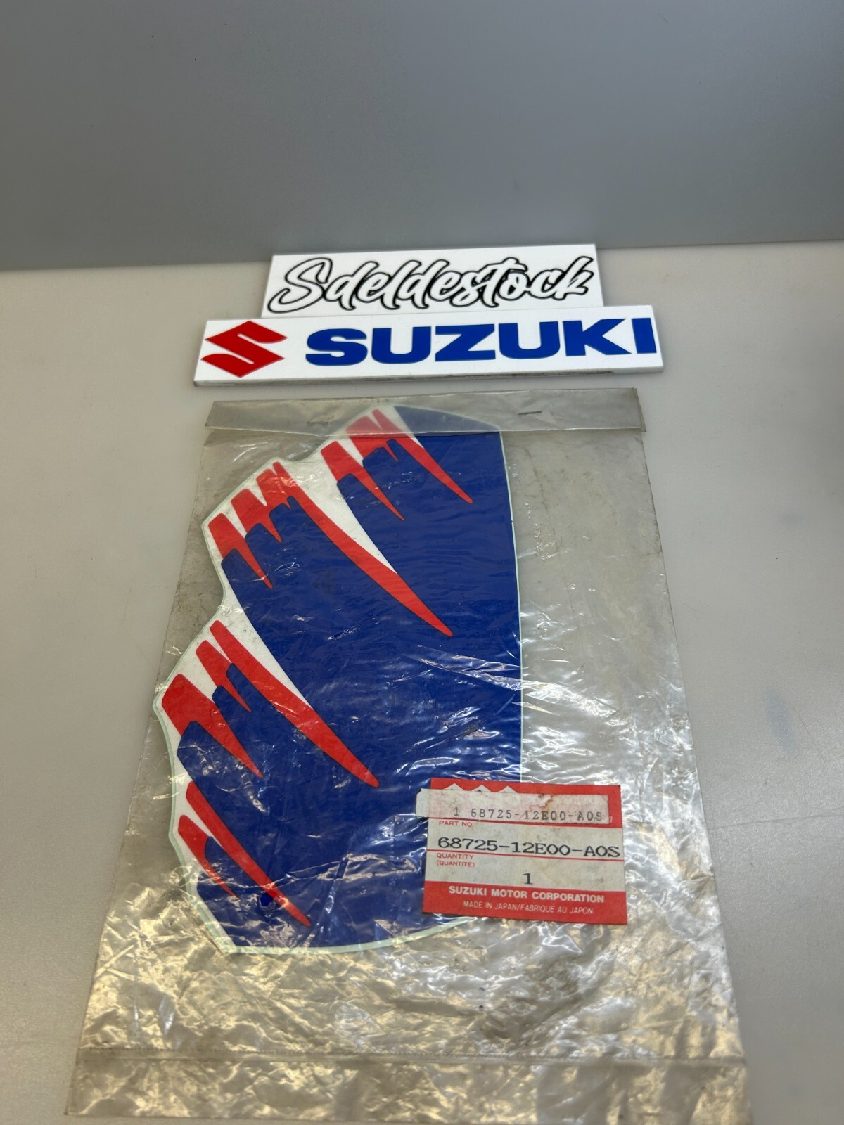 Sticker couvre phare suzuki 68725-12e00-a0s dr 650 r | Autocollant carénage avant moto