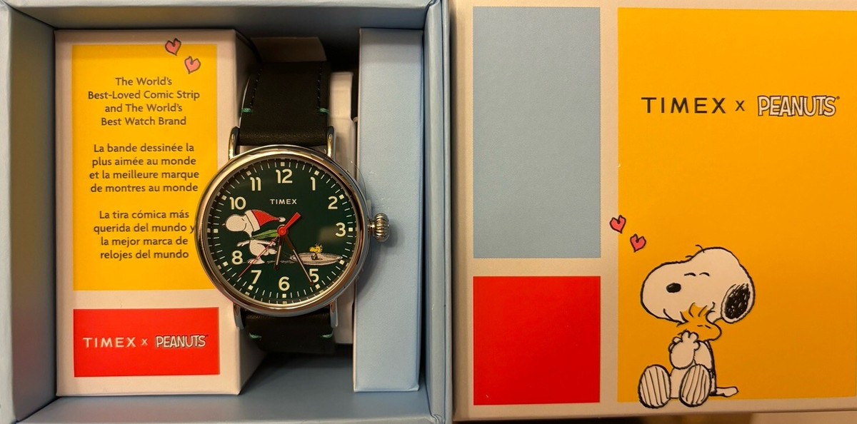 Timex Men's Watch Standard Peanuts Snoopy Ice Skating Green Dial
