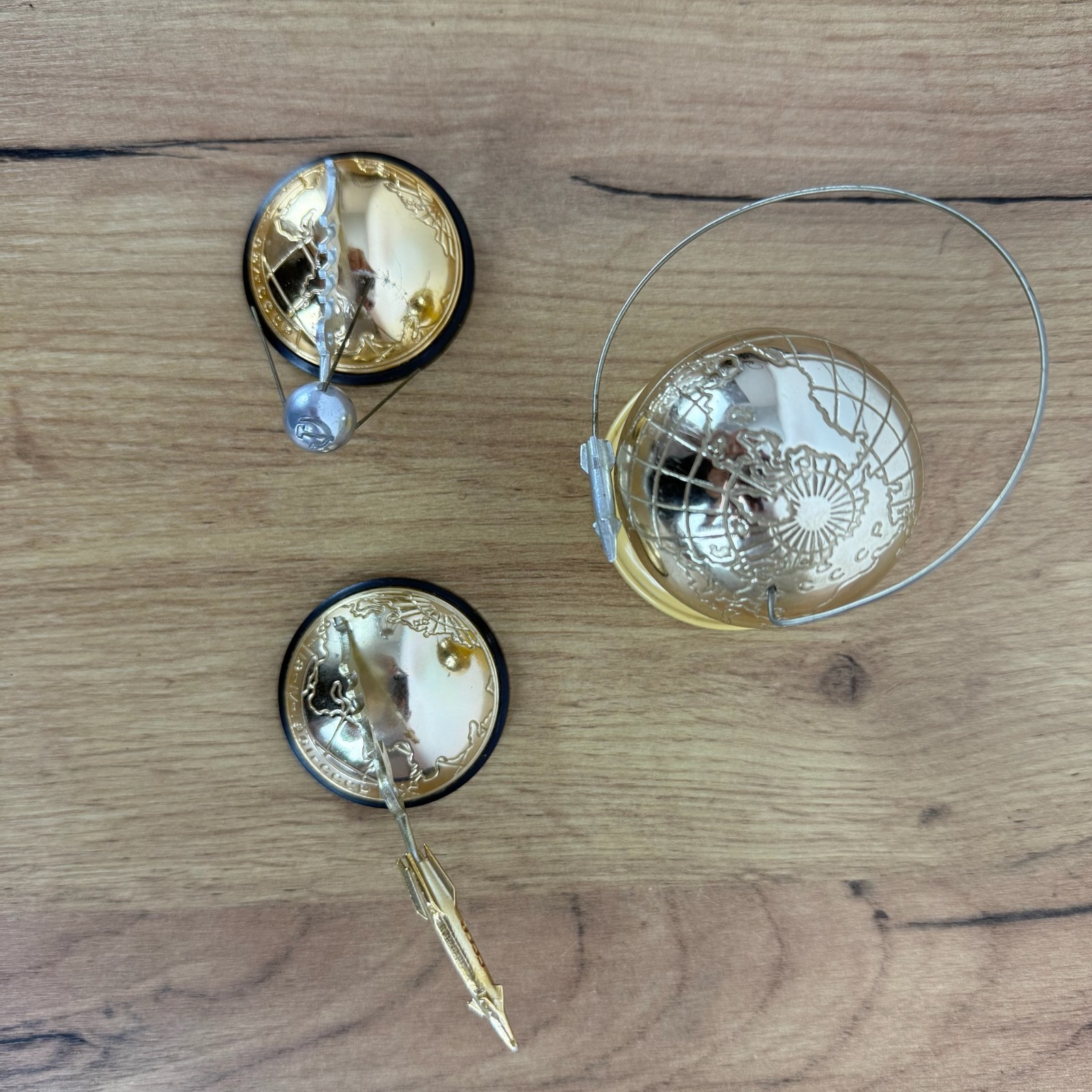 VINTAGE ROCKET SPUTNIK GLOBE VOSTOK RUSSIAN SPACE PROGRAM 3 SOUVENIRS USSR CCCP