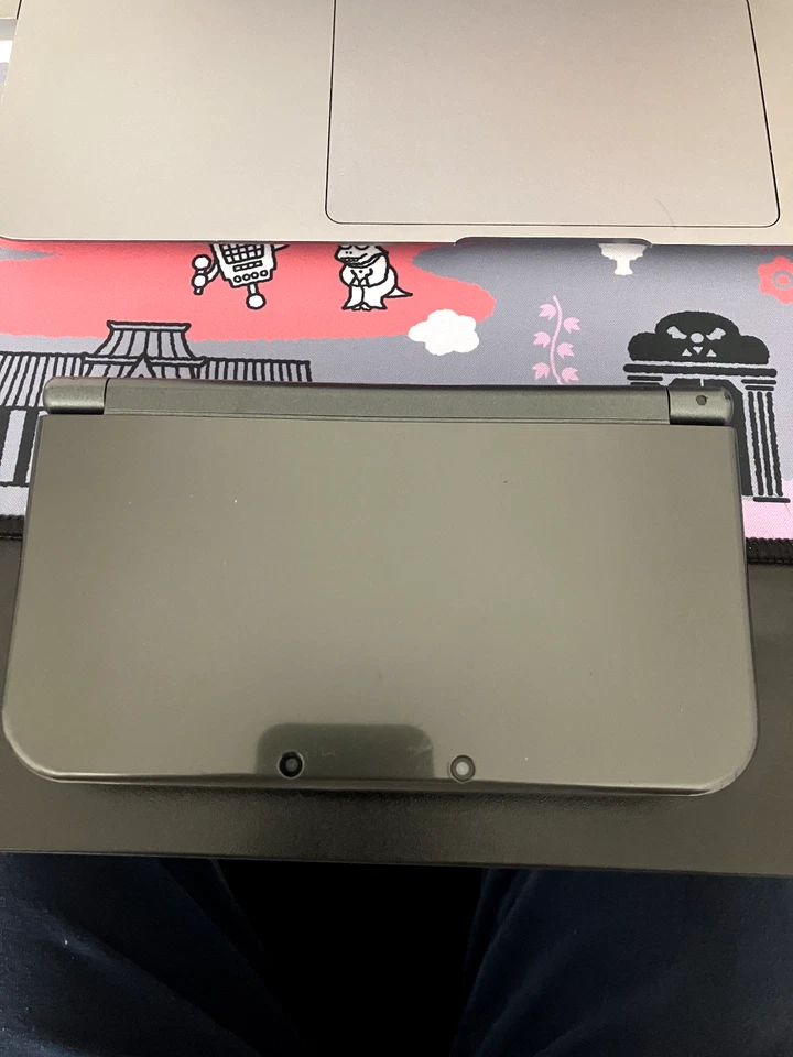 Nuevo Nintendo 3DS Top IPS, 128GB - JP Negro, Sin Arañazos, Región Cambiada a ENG Foto 2 de 4