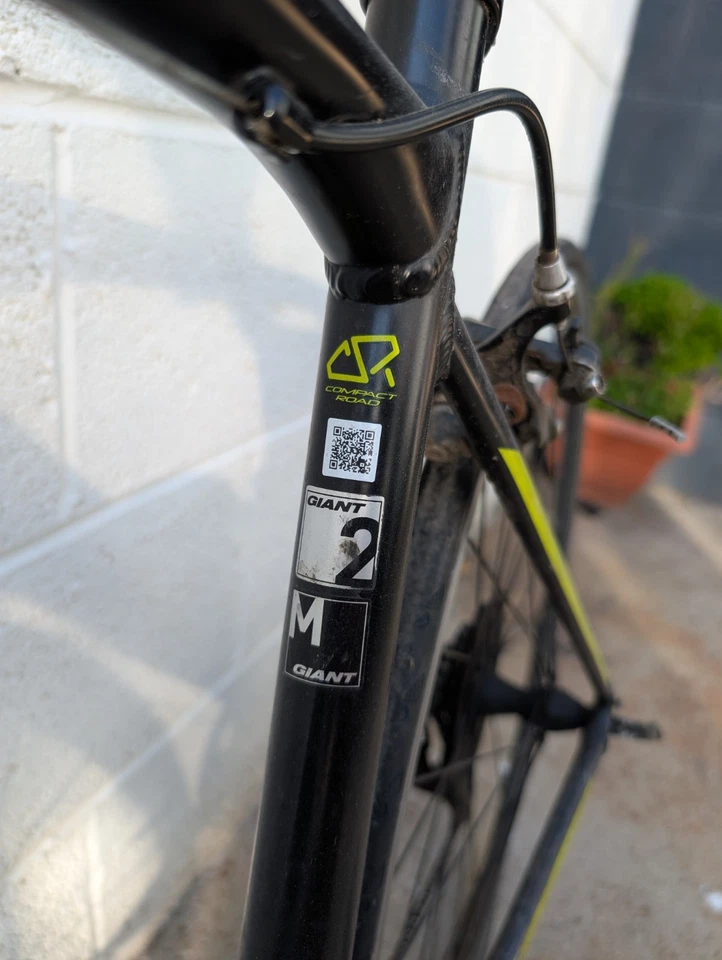 Giant Contend 2 Road Bike Size M, photo 2 of 5
