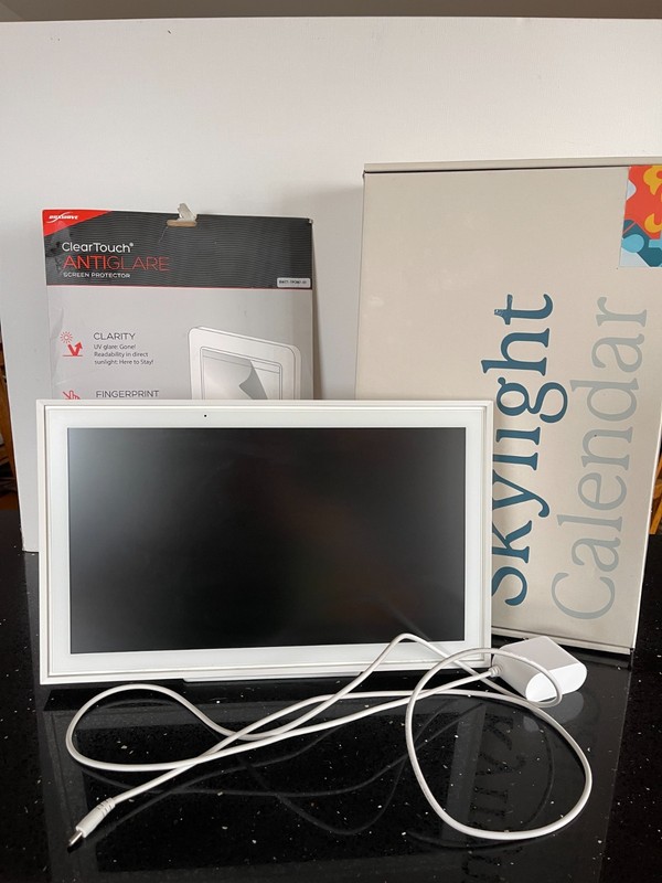 Skylight Calendar 15" Smart Touchscreen Family Planner Box Mount + NEW Protector