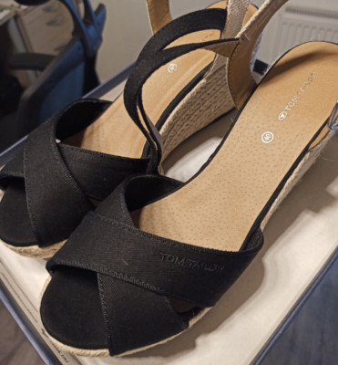 Tom Tailor Keilsandalette schwarz, Größe 40 - nur einmal getragen