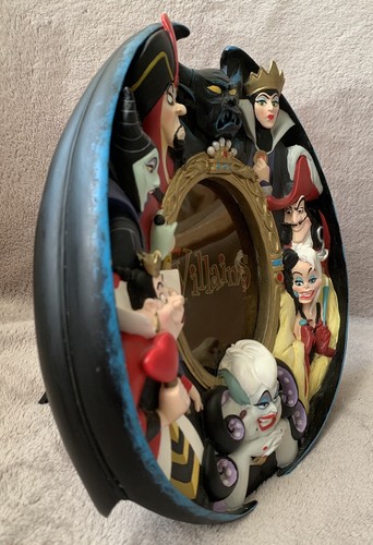 Disney Villains Oval Picture Frame 1990’s Maleficent Hook Ursula Jafar Cruella - Picture 4 of 8