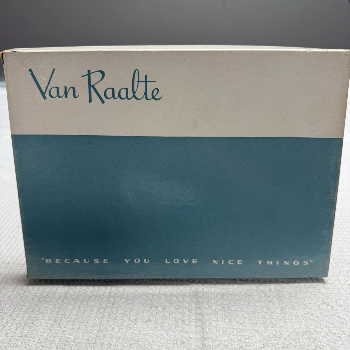 Van Raalte Original Regular Size Vintage Pantyhose & Stockings for  display picture 1