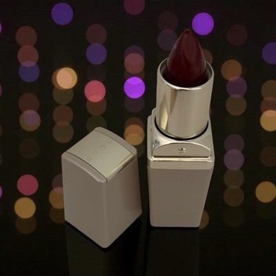 Avon Beyond Color Plumping Lip Color Lipstick in SANGRIA with SPF 15 Sunscreen