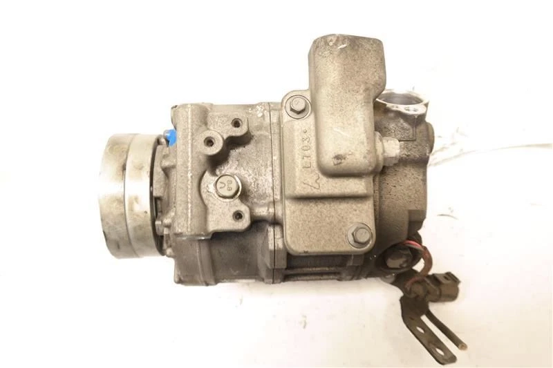 COMPRESOR DE AIRE ACONDICIONADO 4E0260805AM 2007-2009 AUDI S8 AUDI Foto 3 de 4